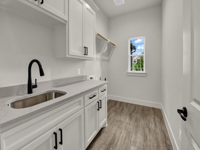 305 Wrangler Court, Weatherford, TX 76088