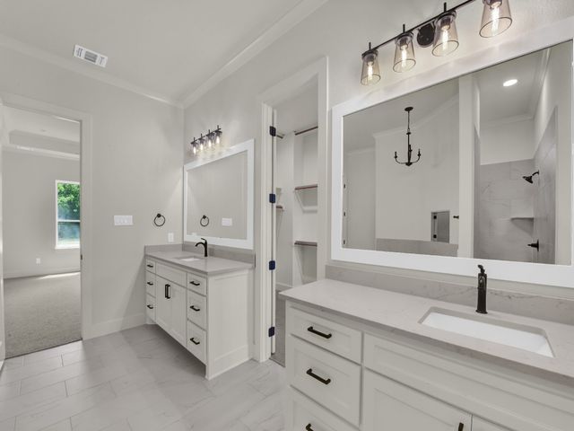 305 Wrangler Court, Weatherford, TX 76088