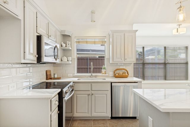 10812 Wild Oak Drive, Frisco, TX 75035