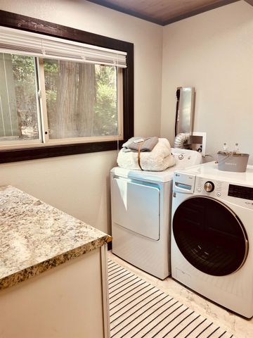 4321 Lakeridge Dr, Pollock Pines, CA 95726