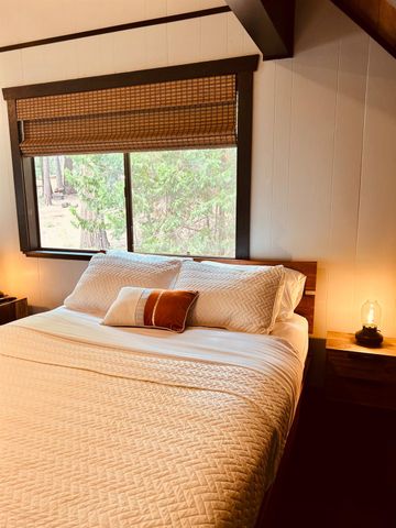 4321 Lakeridge Dr, Pollock Pines, CA 95726