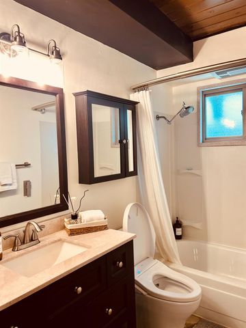 4321 Lakeridge Dr, Pollock Pines, CA 95726