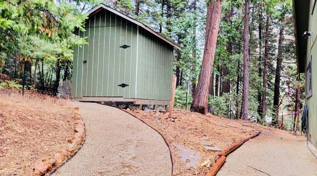 4321 Lakeridge Dr, Pollock Pines, CA 95726