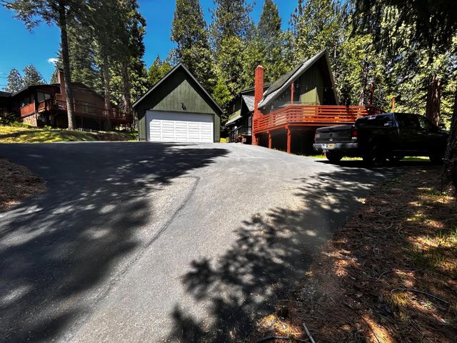 4321 Lakeridge Dr, Pollock Pines, CA 95726
