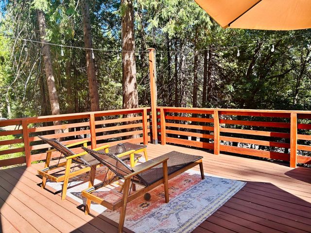 4321 Lakeridge Dr, Pollock Pines, CA 95726