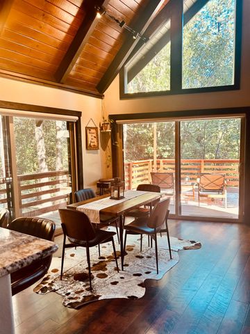 4321 Lakeridge Dr, Pollock Pines, CA 95726