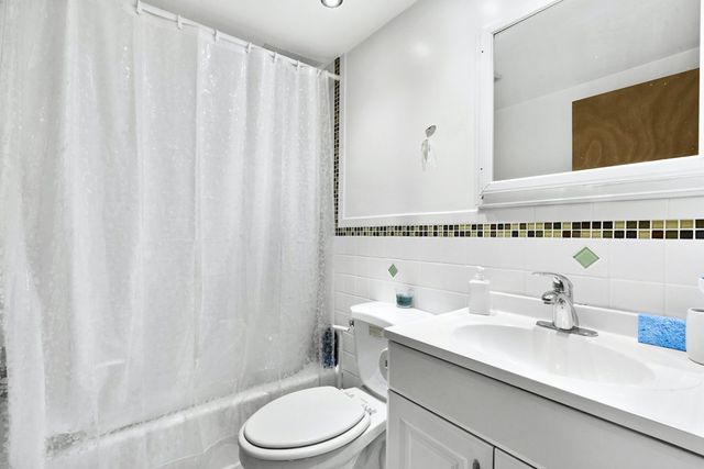 10 Commonwealth Ct 10-8, Boston, MA 02135