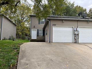 2204 LIVE OAK LN, Columbia, MO 65202