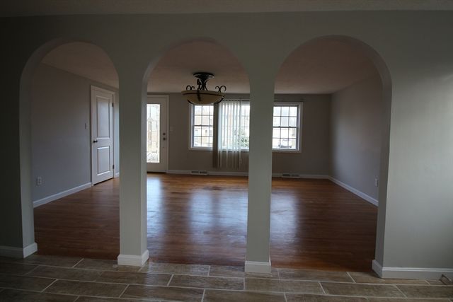 24 Greenfield Road, Westport, MA 02790