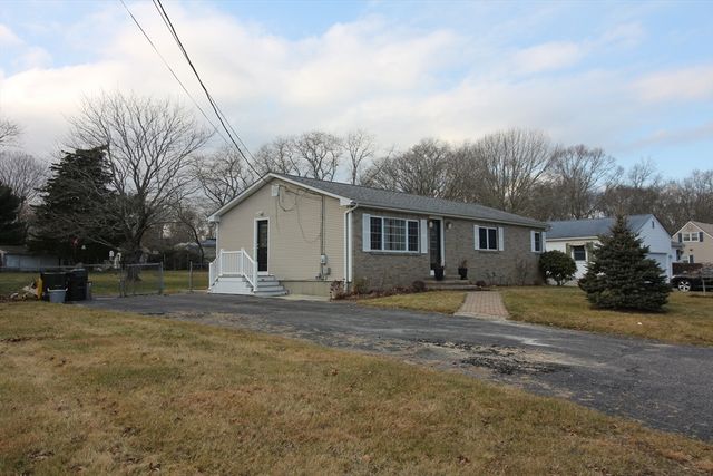 24 Greenfield Road, Westport, MA 02790