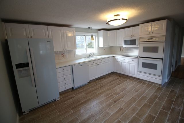 24 Greenfield Road, Westport, MA 02790