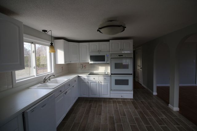 24 Greenfield Road, Westport, MA 02790