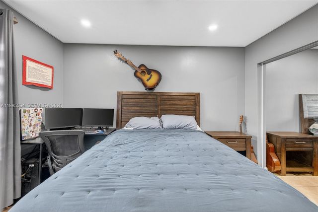 3777 NW 78th Ave 8F, Davie, FL 33024