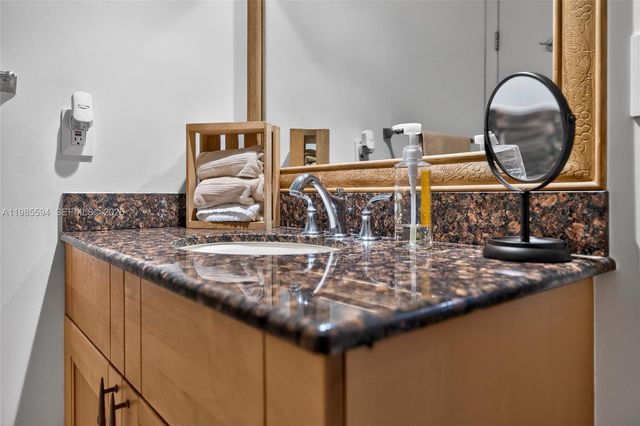 3777 NW 78th Ave 8F, Davie, FL 33024