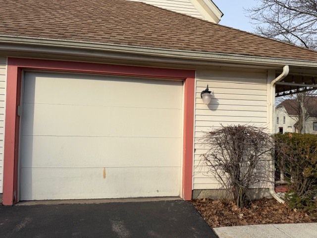 745 Regina Court 745, Woodstock, IL 60098