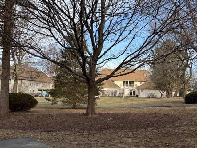 745 Regina Court 745, Woodstock, IL 60098