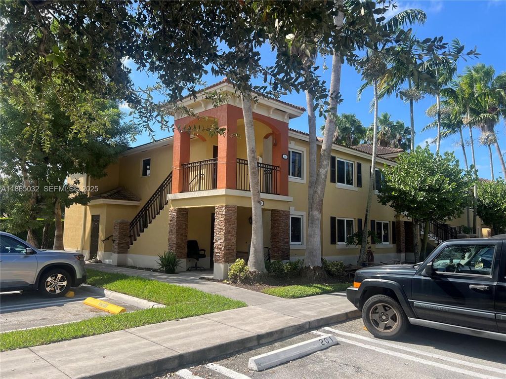 3390 NE 9th Street 201, Homestead, FL 33033