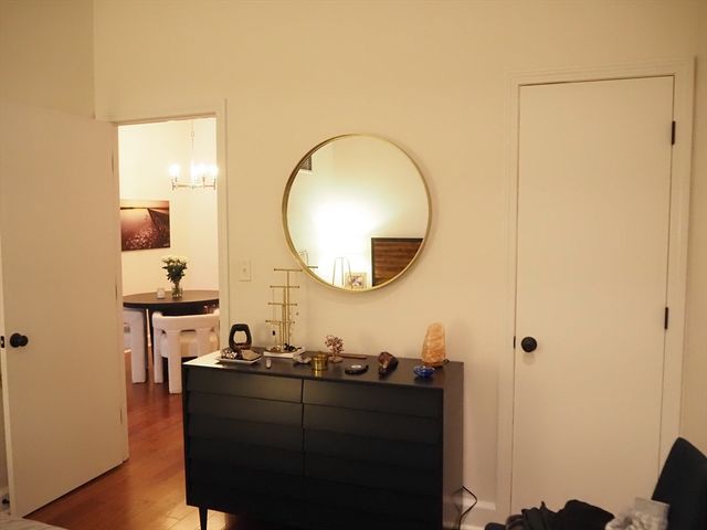 2 Clarendon Street 204, Boston, MA 02116