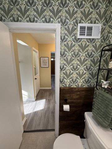 3350 N 85th STREET, Milwaukee, WI 53222