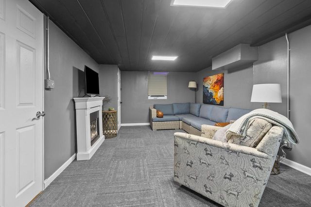 3350 N 85th STREET, Milwaukee, WI 53222