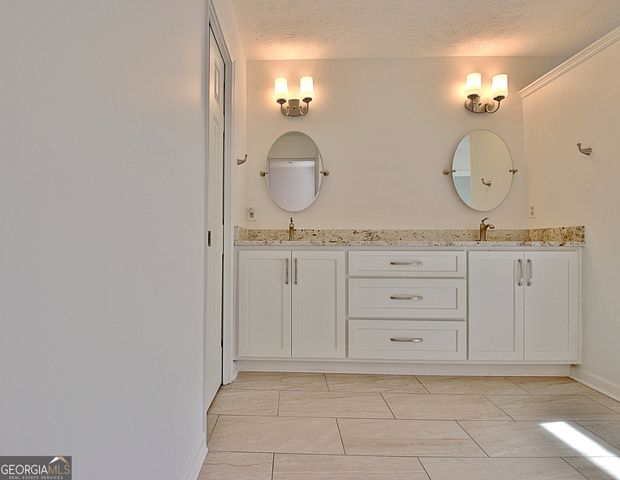 201 Fern Vale, Peachtree City, GA 30269