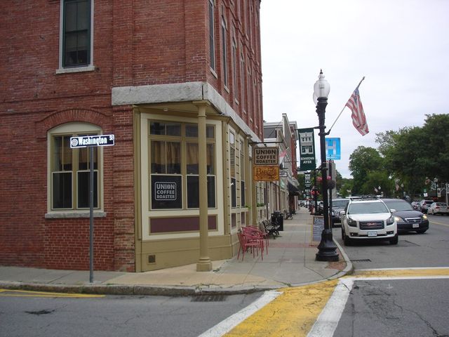 25 Main St 3C, Ayer, MA 01432