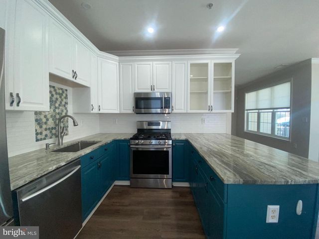 76 KYLE, Ewing, NJ 08628