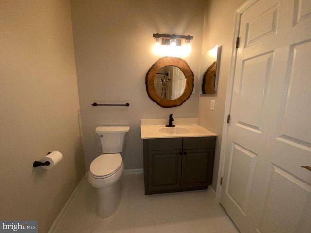 76 KYLE, Ewing, NJ 08628