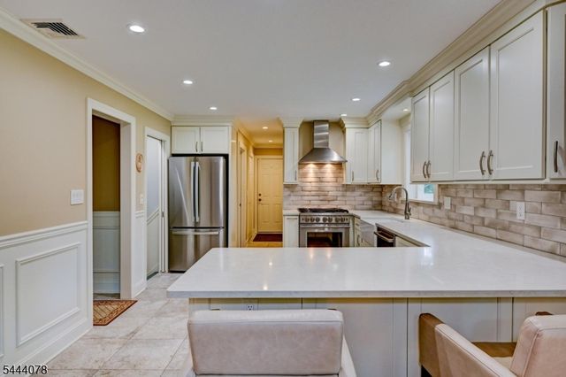 410 Stony Brook Dr, Bridgewater Twp., NJ 08807