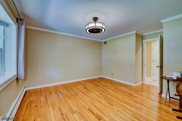 410 Stony Brook Dr, Bridgewater Twp., NJ 08807