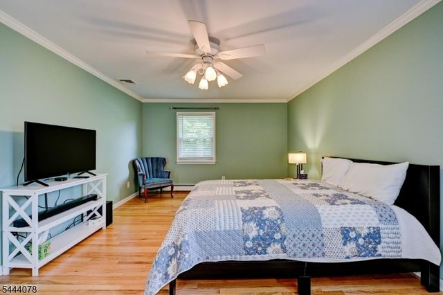 410 Stony Brook Dr, Bridgewater Twp., NJ 08807