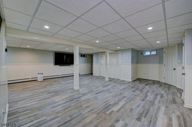 410 Stony Brook Dr, Bridgewater Twp., NJ 08807