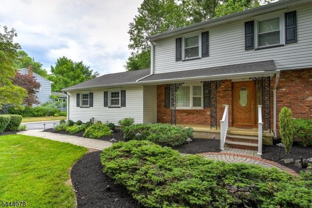 410 Stony Brook Dr, Bridgewater Twp., NJ 08807