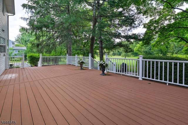 410 Stony Brook Dr, Bridgewater Twp., NJ 08807