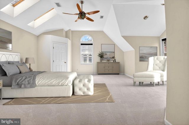 8301 KINGS RIDGE CT, Springfield, VA 22153