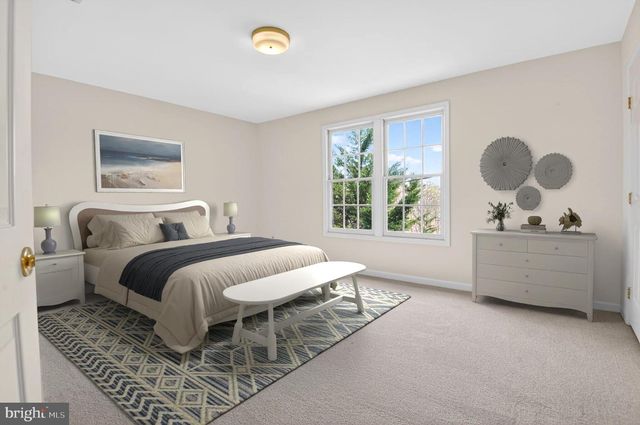 8301 KINGS RIDGE CT, Springfield, VA 22153