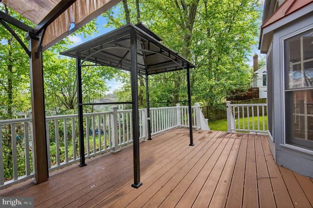 8301 KINGS RIDGE CT, Springfield, VA 22153