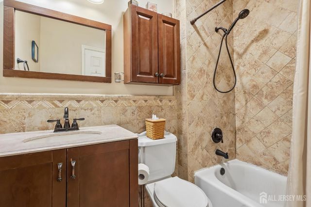 45 Brookview Circle, Jamesburg, NJ 08831