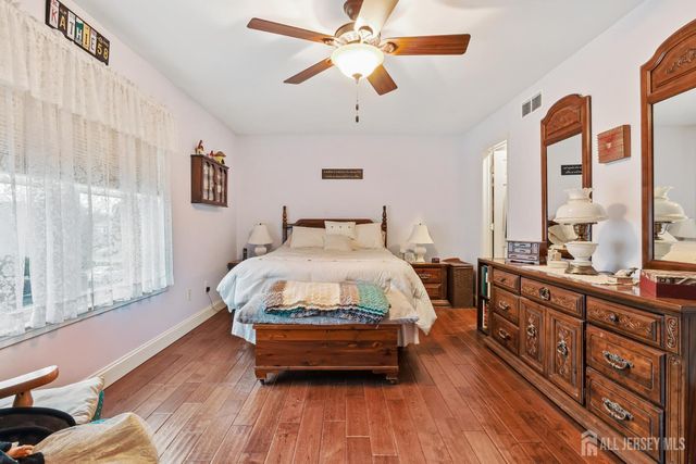 45 Brookview Circle, Jamesburg, NJ 08831