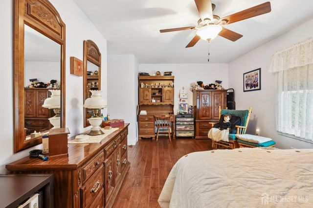45 Brookview Circle, Jamesburg, NJ 08831