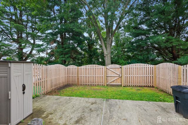 45 Brookview Circle, Jamesburg, NJ 08831