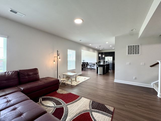 1453 Ohara Dr, Antioch, TN 37013