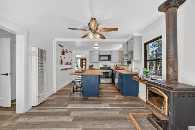 2925 Maple Ave, Pollock Pines, CA 95726