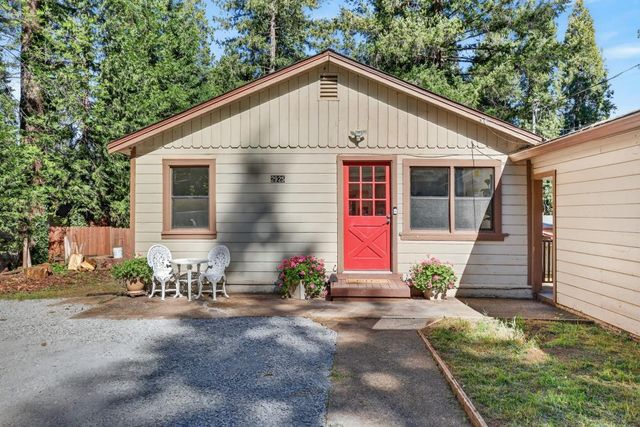 2925 Maple Ave, Pollock Pines, CA 95726