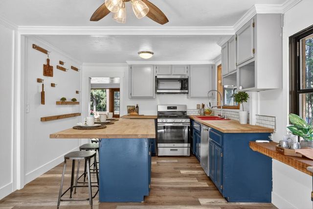 2925 Maple Ave, Pollock Pines, CA 95726