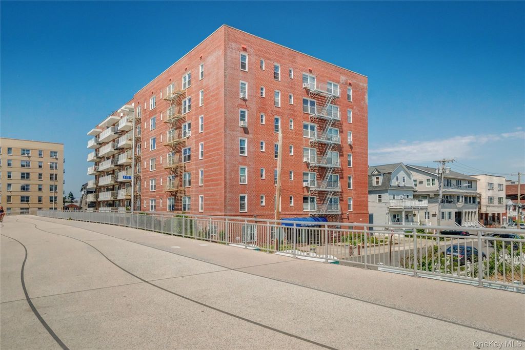 133 Beach 120th Street 1E, Rockaway Park, NY 11694