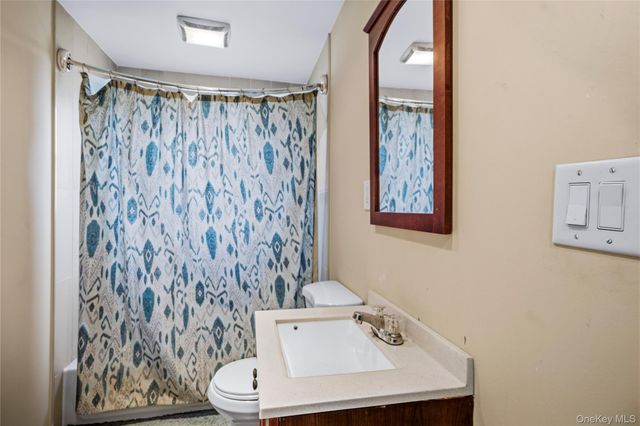 30 Crag Lane, Levittown, NY 11756