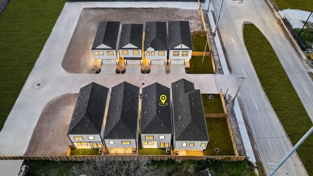 5925 Wheatley Lane, Houston, TX 77091