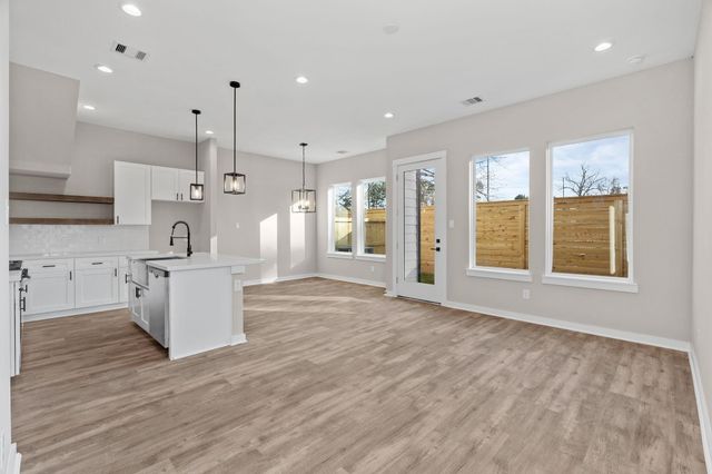5925 Wheatley Lane, Houston, TX 77091
