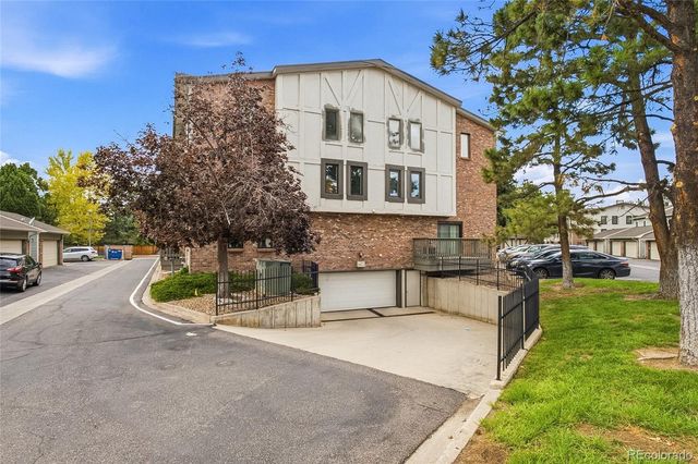 6475 S Dayton Street 103, Englewood, CO 80111